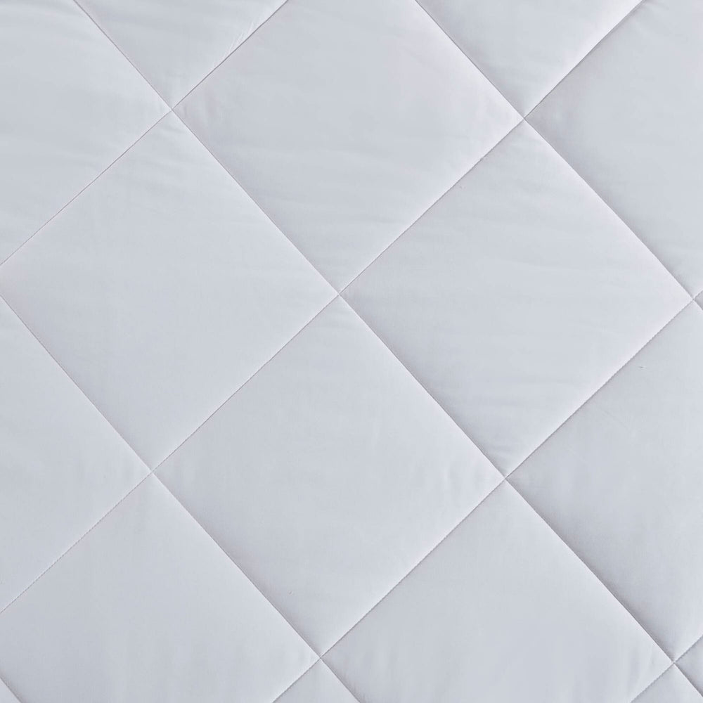 Oversized Down Alternative Comforter White Full/Queen Media 16