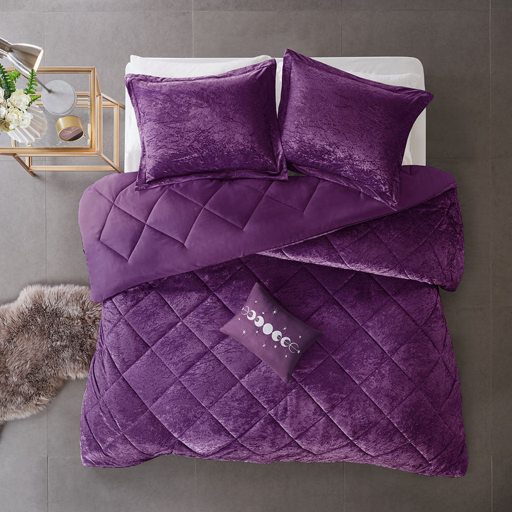 Twin/Twin XL Velvet Comforter Set with Throw Pillow Media 7