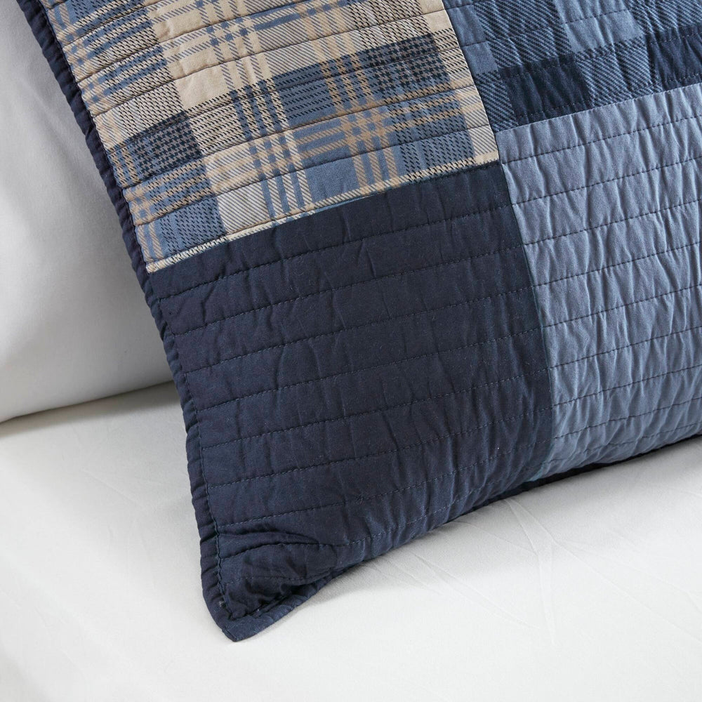 3-Piece Full/Queen Quilt Mini Set Media 8