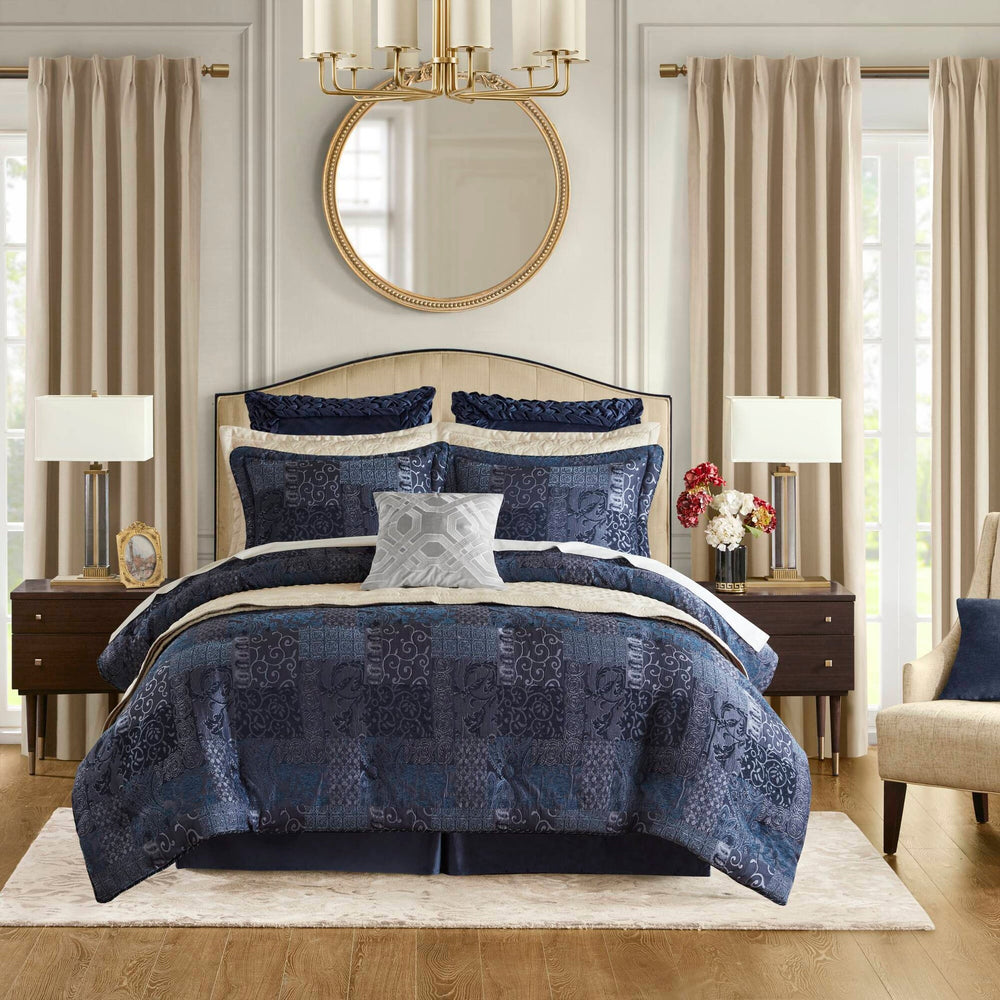 4 PCS King Comforter Set Navy Media 2
