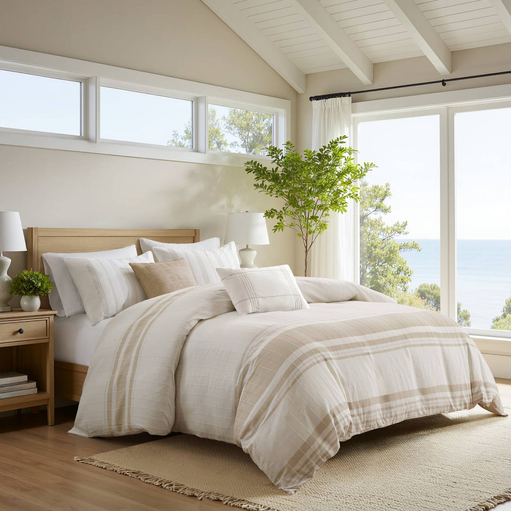 5- Piece King/Cal King Cotton Jaquard Duvet Set Media 1
