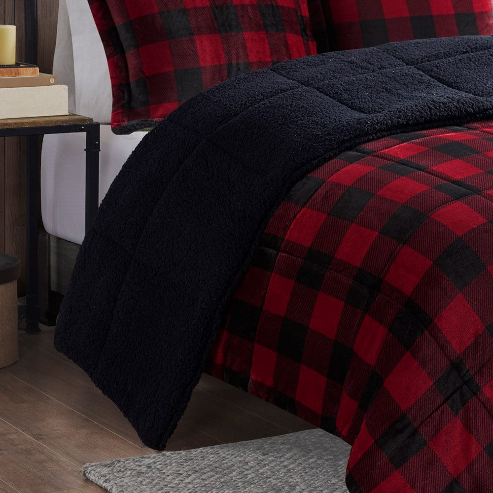 Full/Queen Plush to Sherpa Down Alternative Comforter Set Media 2