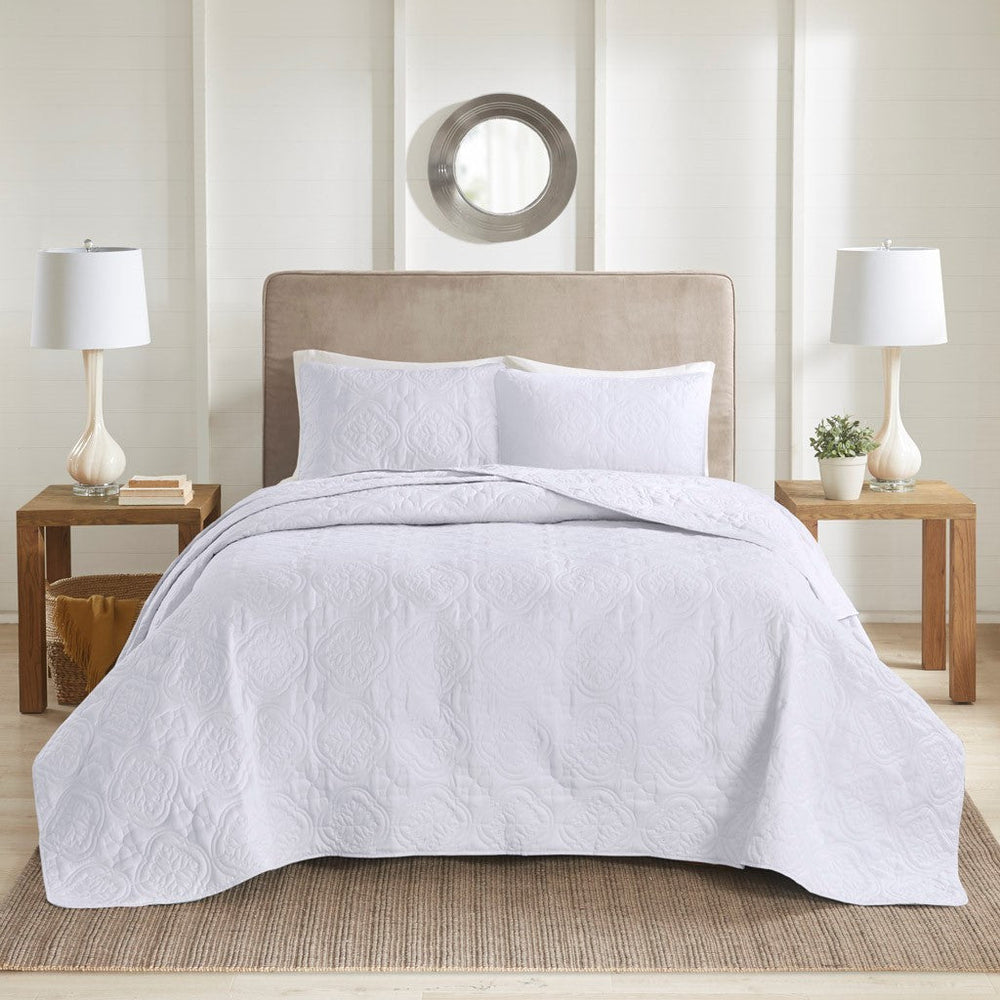 3 Piece Reversible Bedspread Set White Full/Queen Media 4