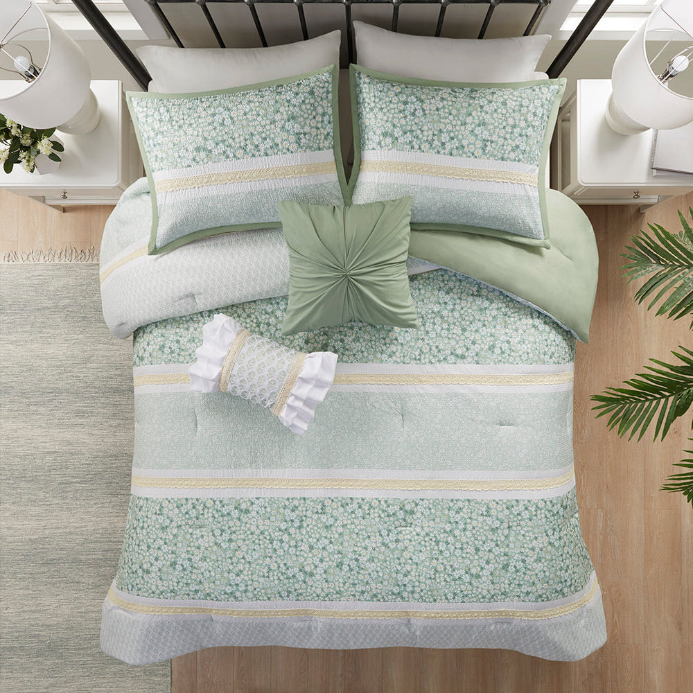 King/Cal King 5 Piece Seersucker Comforter Set with Throw Pillows Media 13