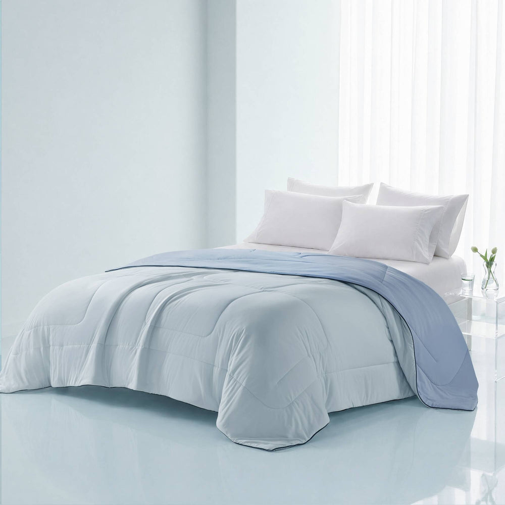 1 Piece Full/Queen Down Alternative Comforter,Light Blue Media 1