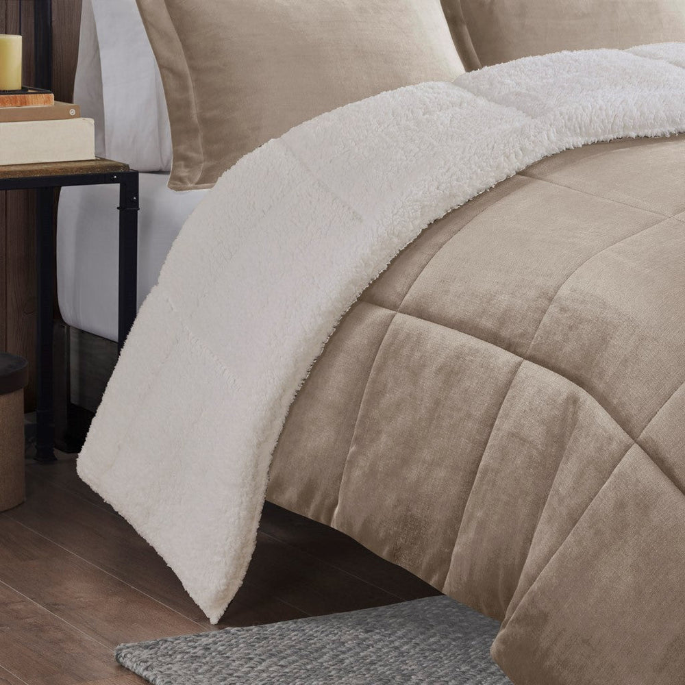 Full/Queen Plush to Sherpa Down Alternative Comforter Set Media 4