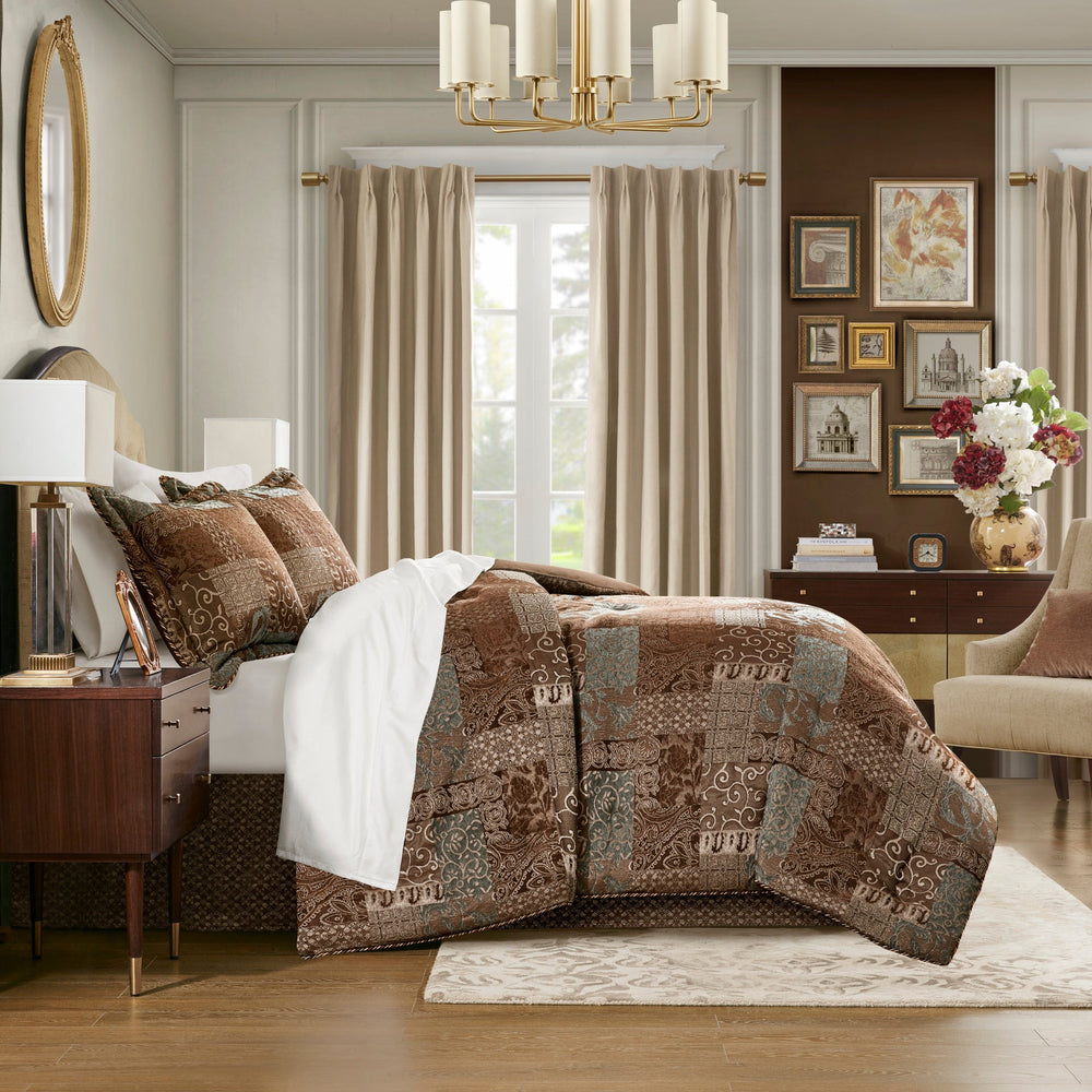 4 Piece Red Comforter Set Red Queen Media 2