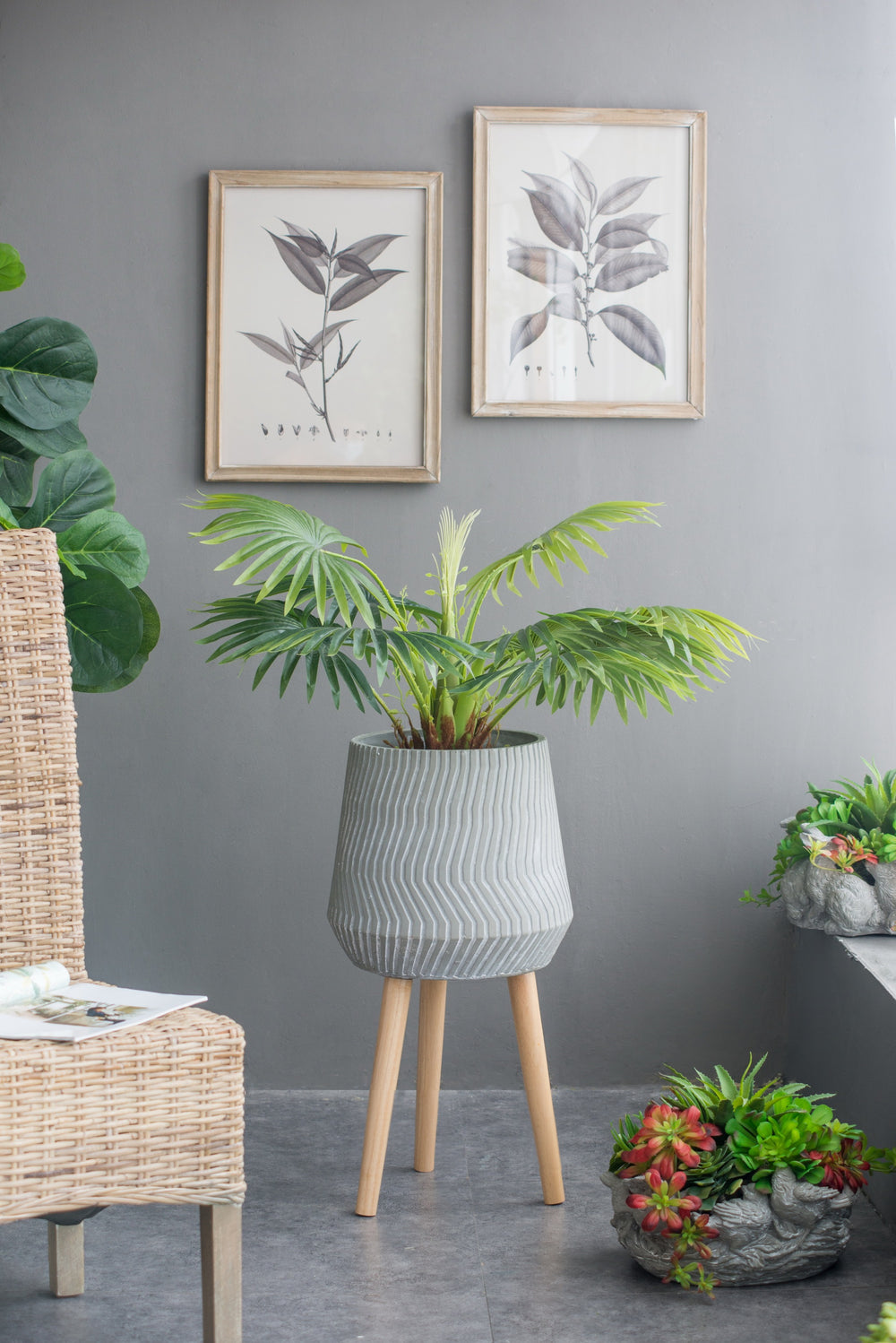 14.5x14.5x28' Plant Stand Media 1