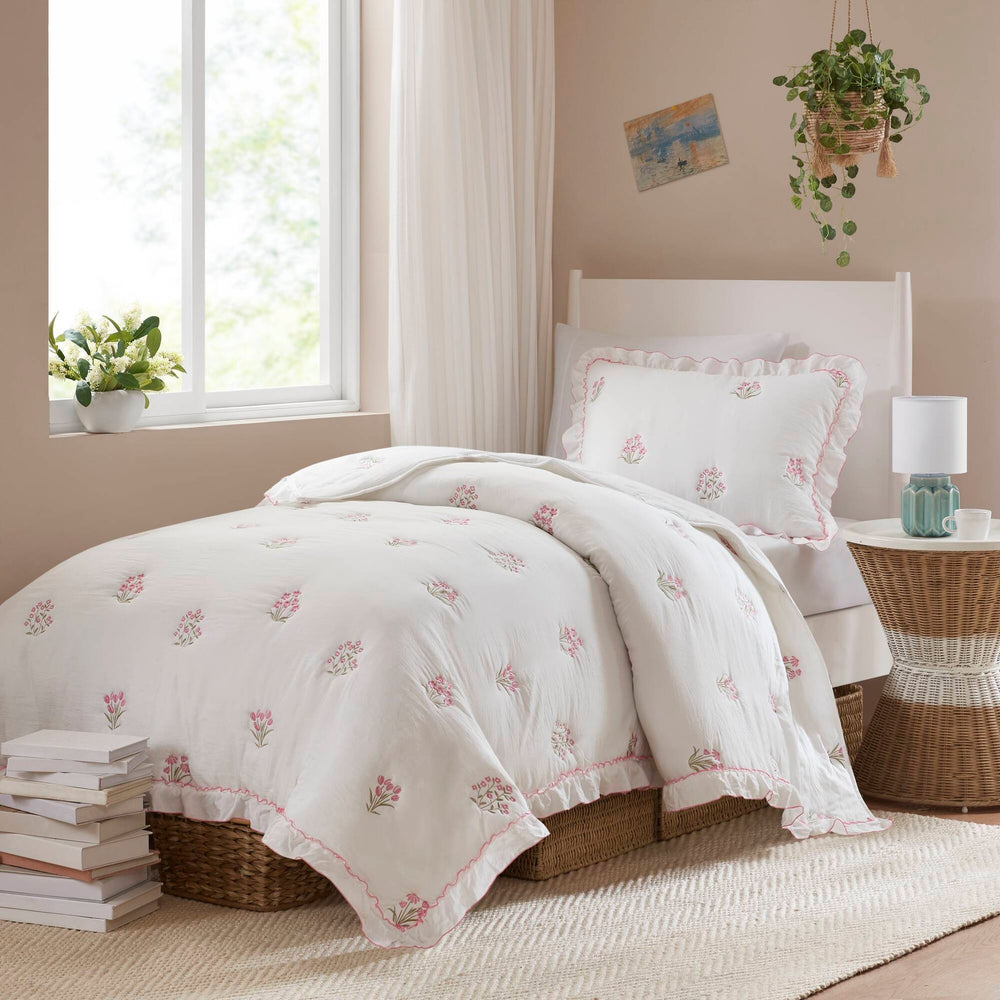 2-Piece Twin/Twin XL Quilt Mini Set Media 1