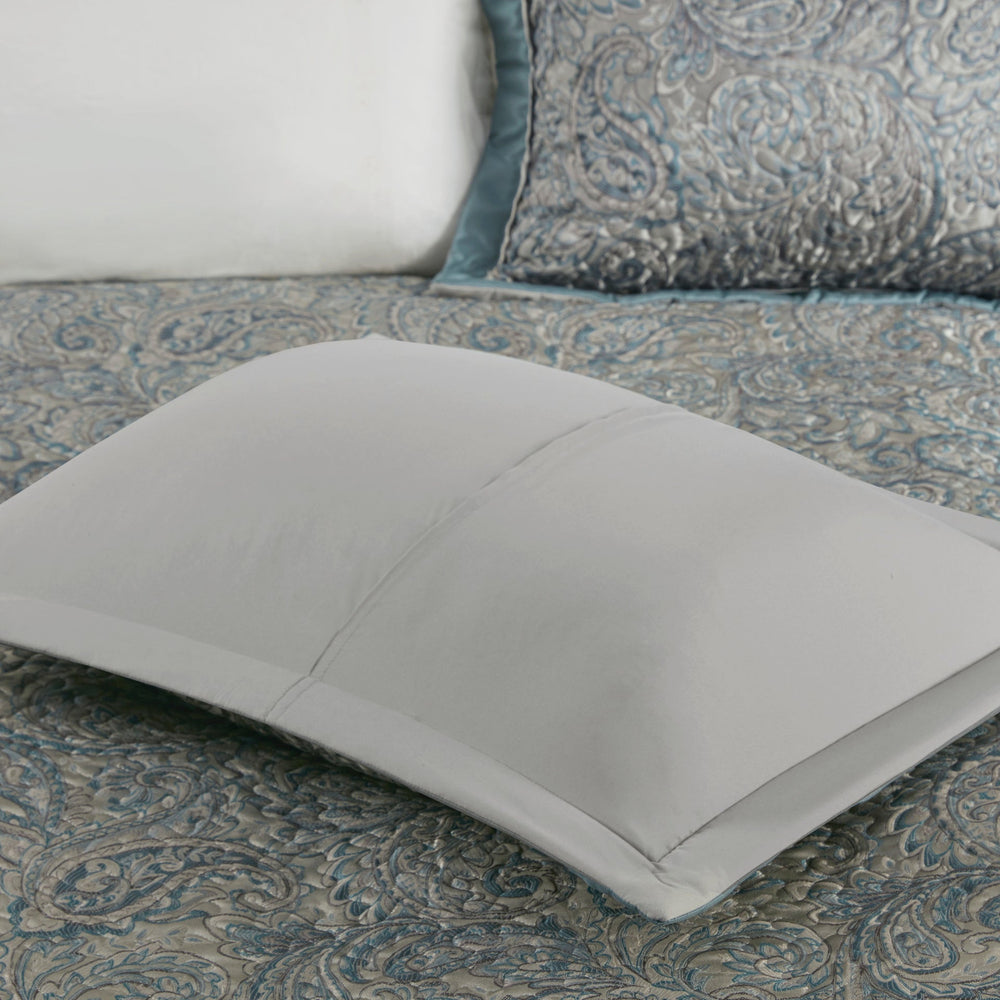 5 Piece Jacquard Bedspread Set with Throw Pillows Teal King Media 4