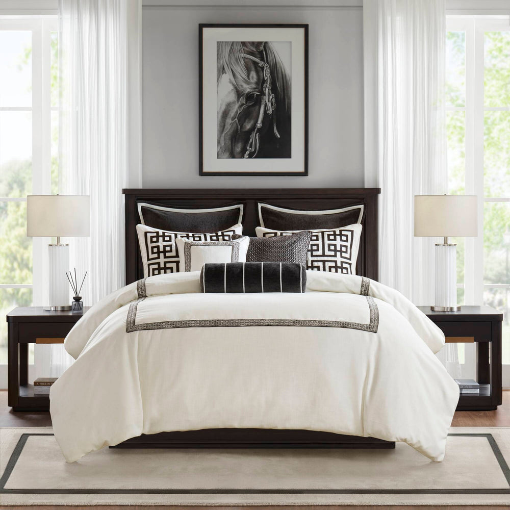9 PCS King Embroidery Oversized Duvet Style Comforter Set Black/White Media 1