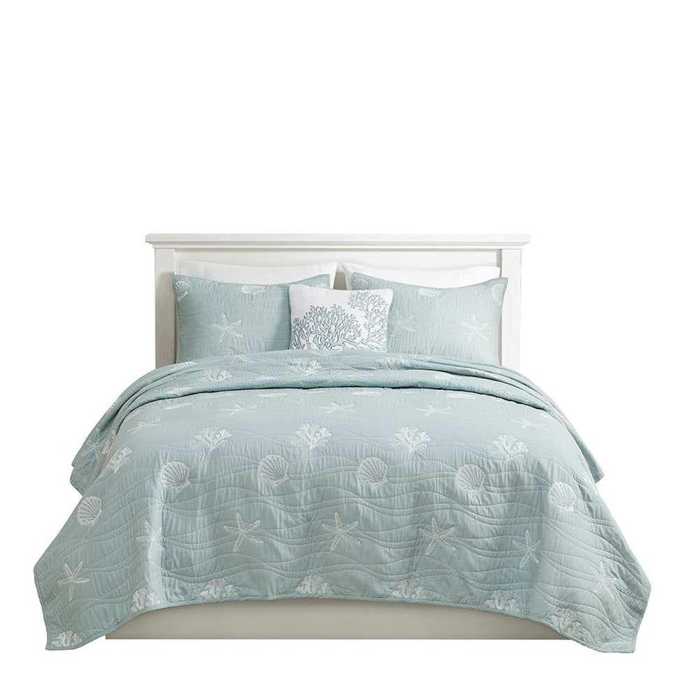 4 Piece Cotton Reversible Embroidered Quilt Set with Throw Pillow Aqua King/Cal King Media 5