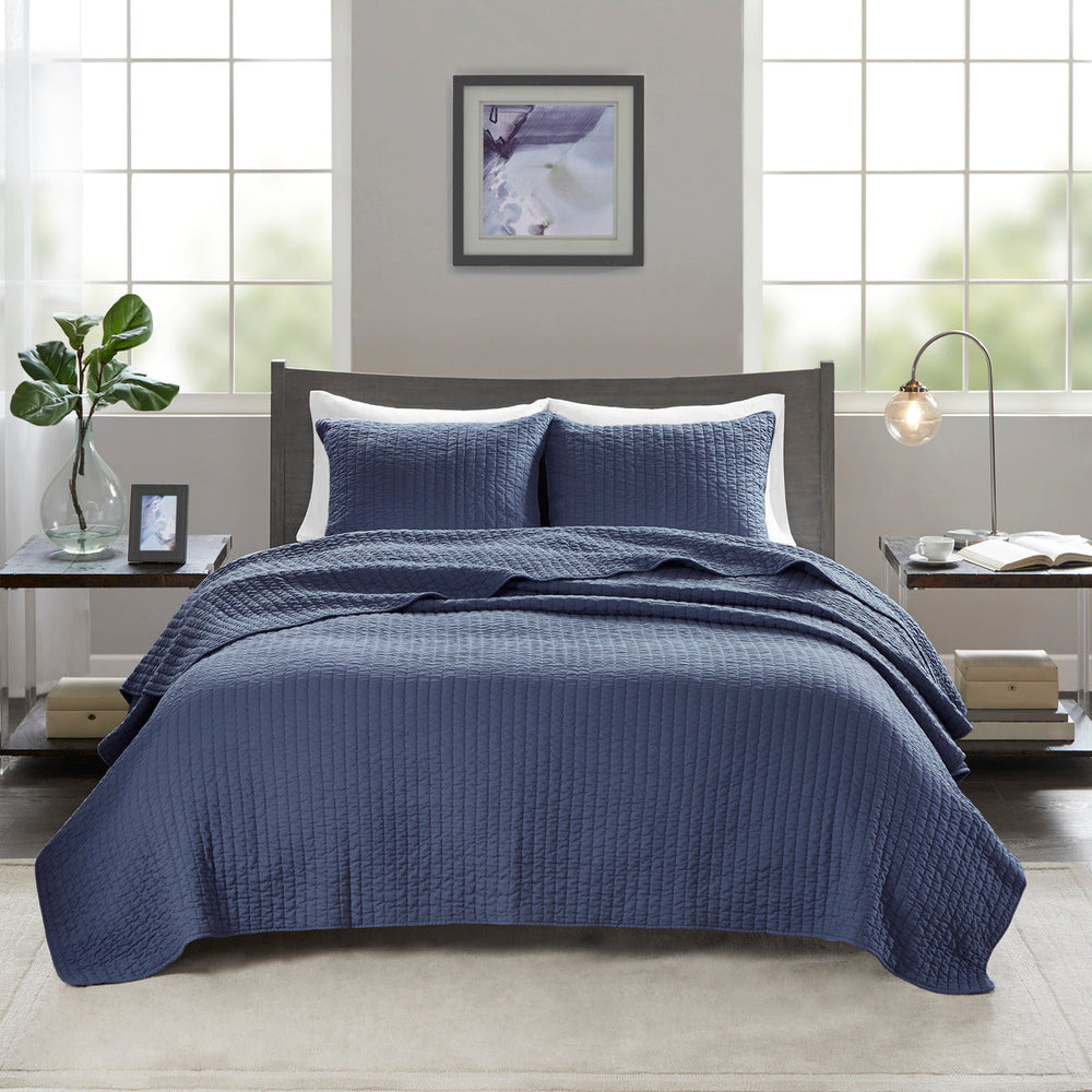 2 Piece Quilt Set Navy Twin/Twin XL Media 3
