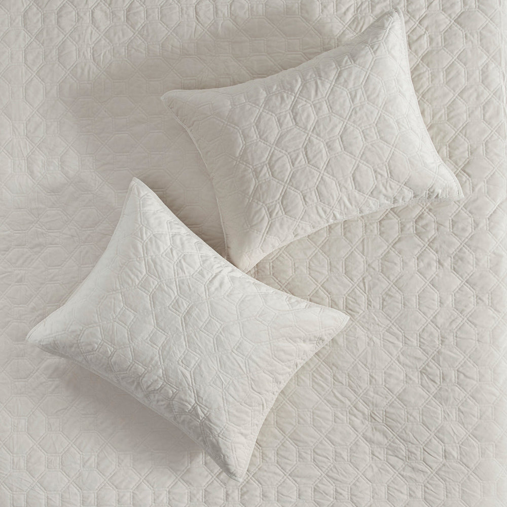 3 Piece Velvet Quilt Set Ivory Full/Queen Media 8