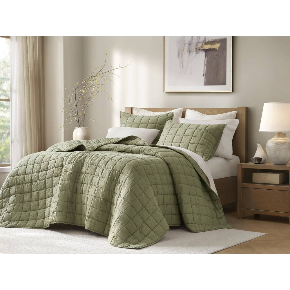 3-Piece King/Cal King Linen Garment Washed Quilt Set,Olive Green Media 1