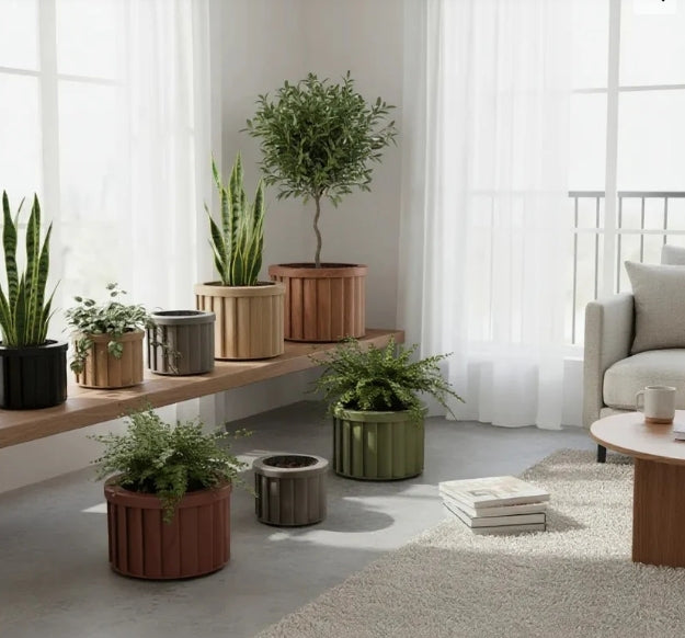 Round Strata Planter SM - Dark Brown Media 9