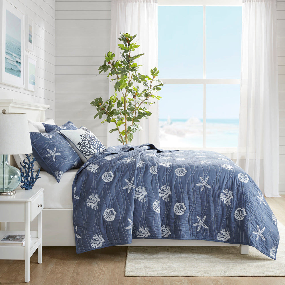4 Piece Cotton Reversible Embroidered Quilt Set with Throw Pillow Navy Full/Queen Media 3