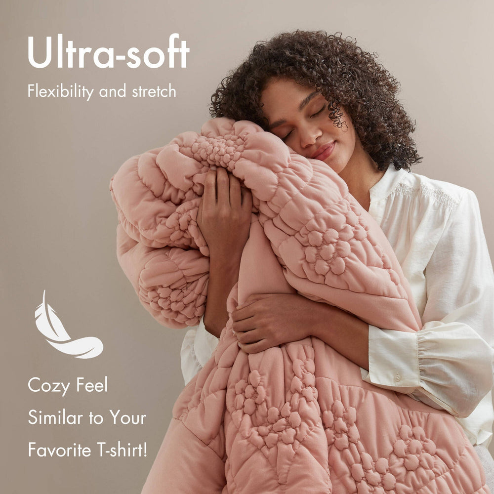 3-Piece King Comforter Set,Pink Media 3