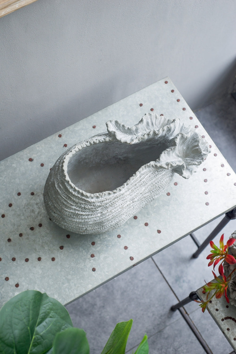 14.2x7.9x7.9' Cement Planter, Indoor Outdoor Garden Decor Media 10