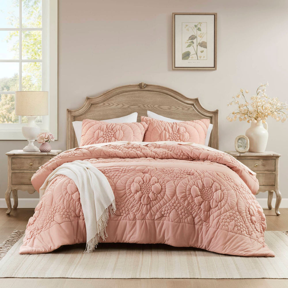 3-Piece Full/Queen Comforter Set,Pink Media 1