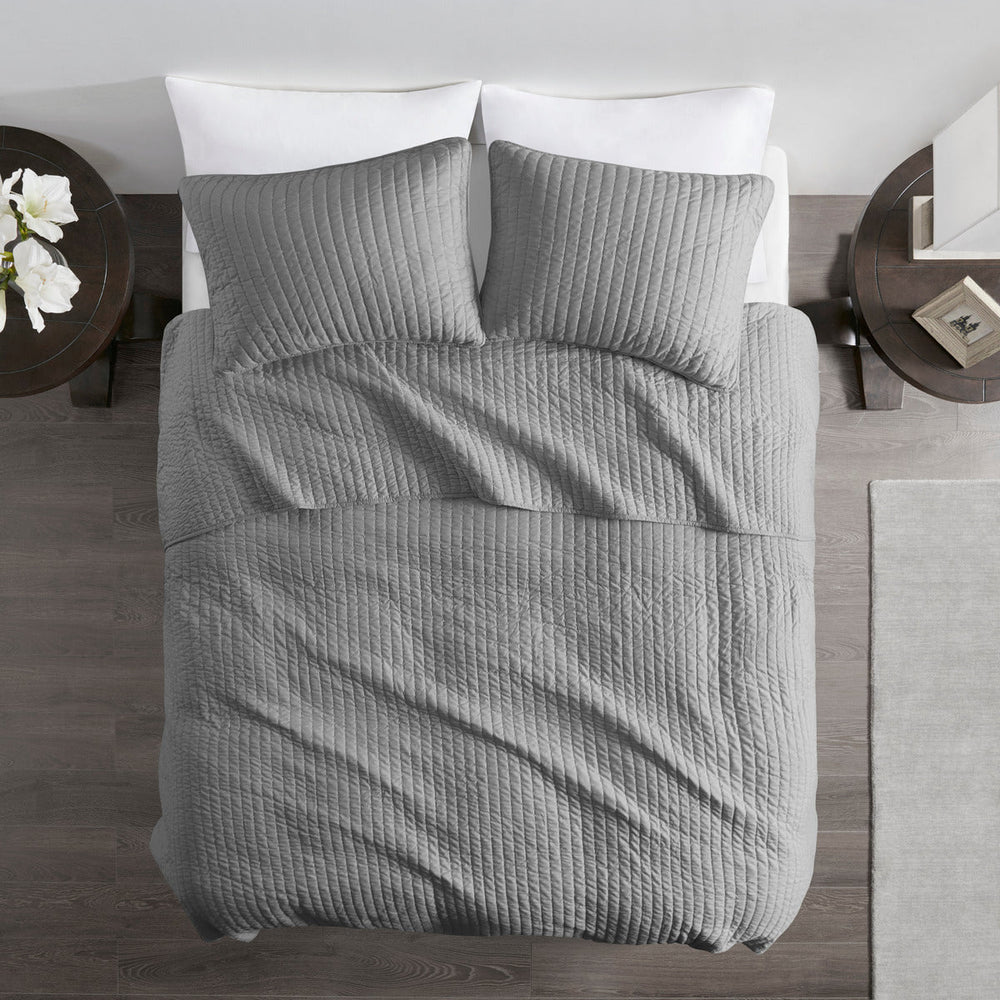3 Piece Quilt Set Grey King/Cal King Media 4