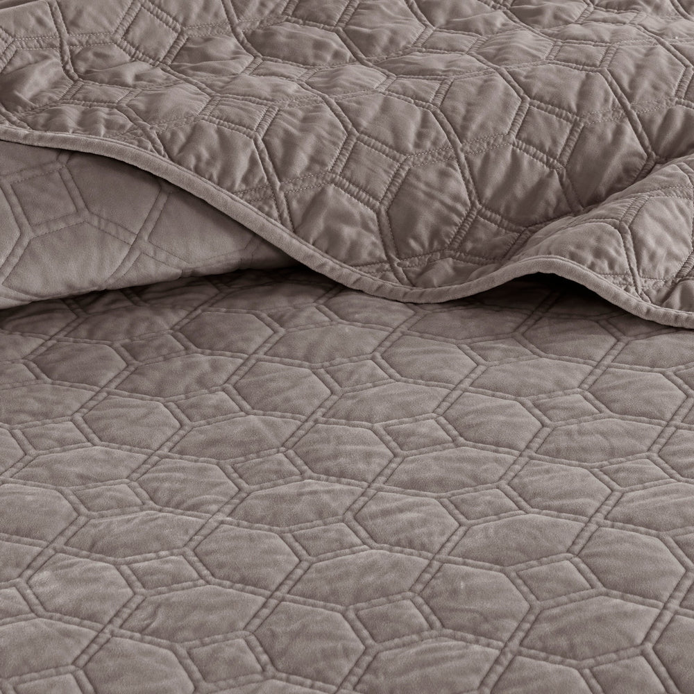 3 Piece Velvet Quilt Set Taupe Full/Queen Media 4