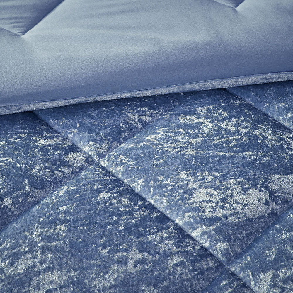 King/Cal King Velvet Comforter Set with Throw Pillow Media 12