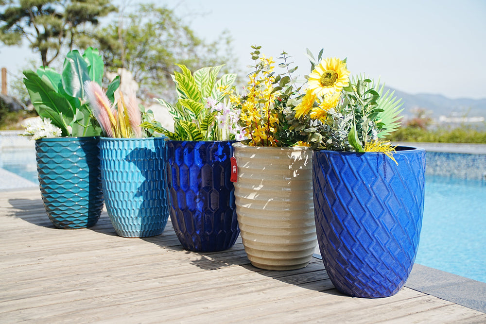 Ceramic Flowerpot, Modern Planter for Patio, Garden, Windowsill - Milk White Media 15