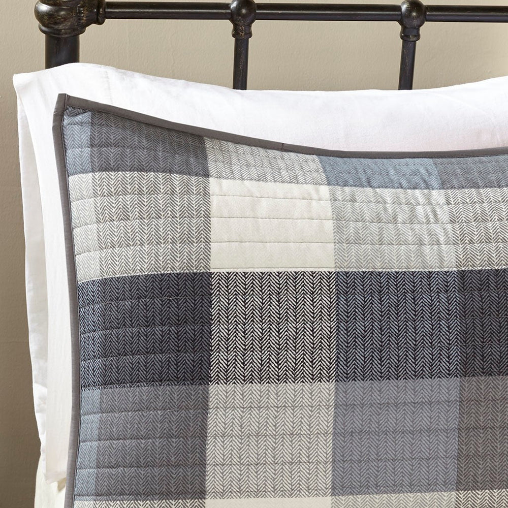 6 Piece Printed Herringbone Quilt Set with Throw Pillows Grey Full/Queen Media 4