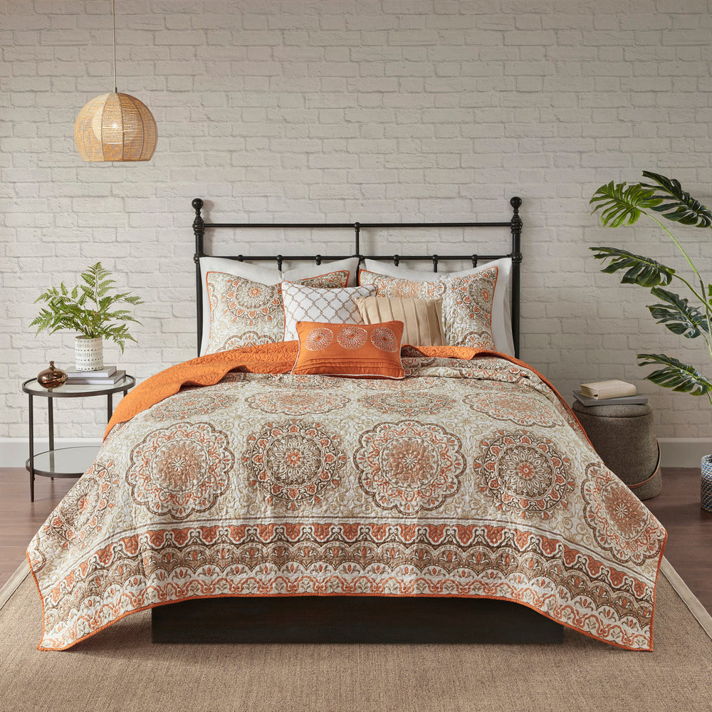 6 Piece Reversible Quilt Set with Throw Pillows Orange Full/Queen Media 3