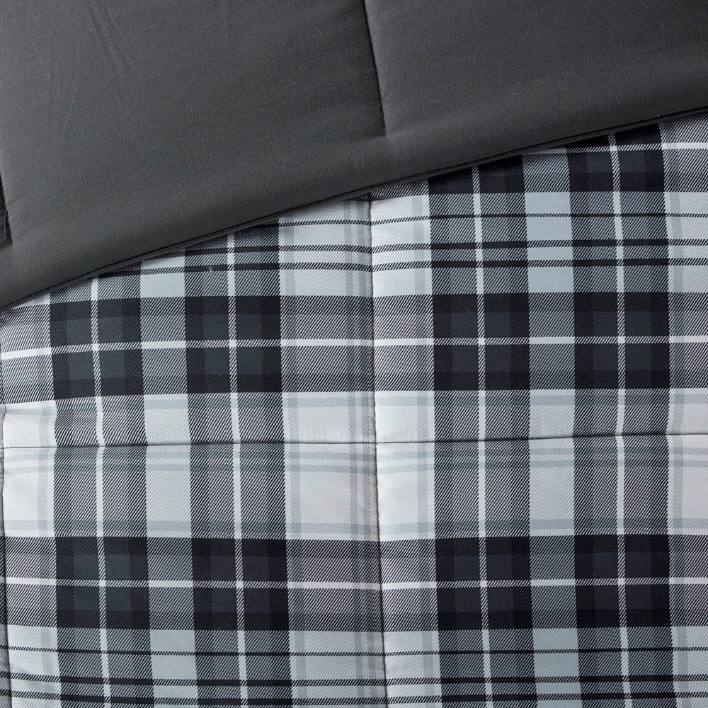 King/Cal King 3M Scotchgard Down Alternative All Season Comforter Set Media 4