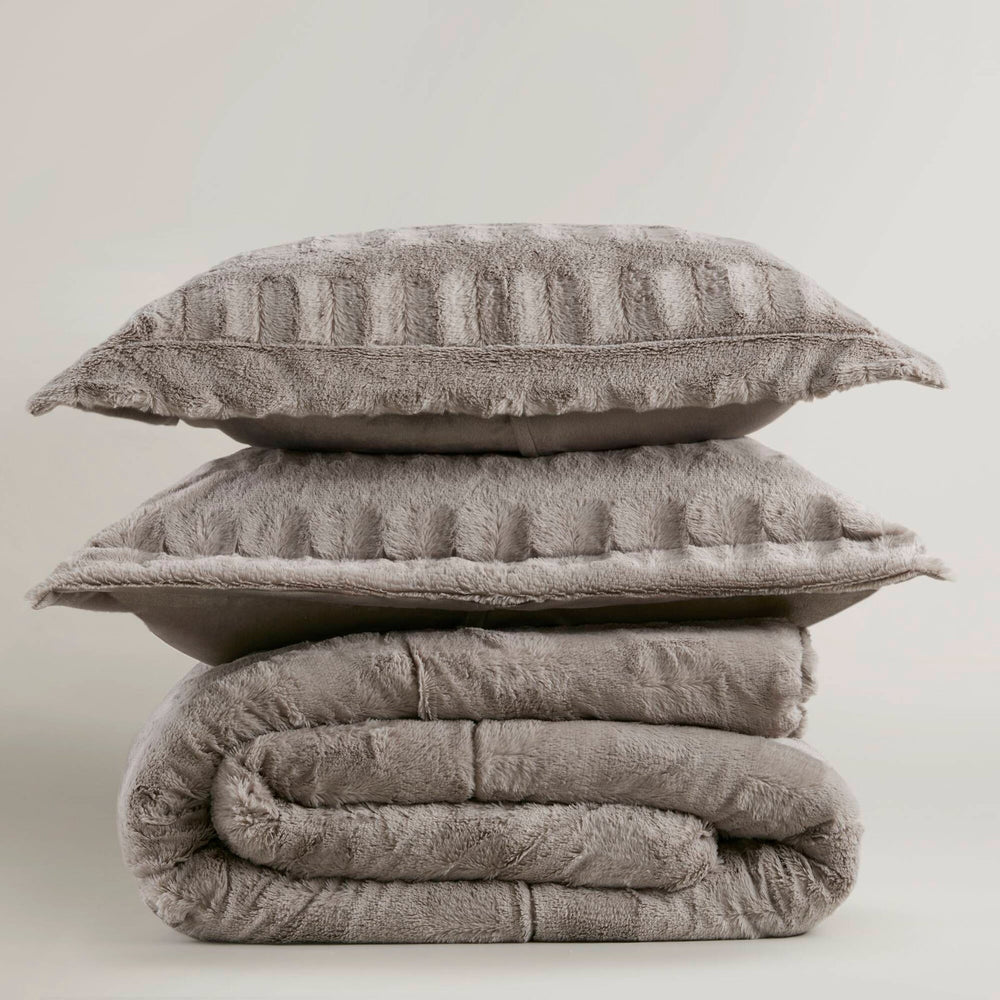 2 PCS Twin/Twin XL Solid Faux Fur Comforter Mini Set Gray Media 16