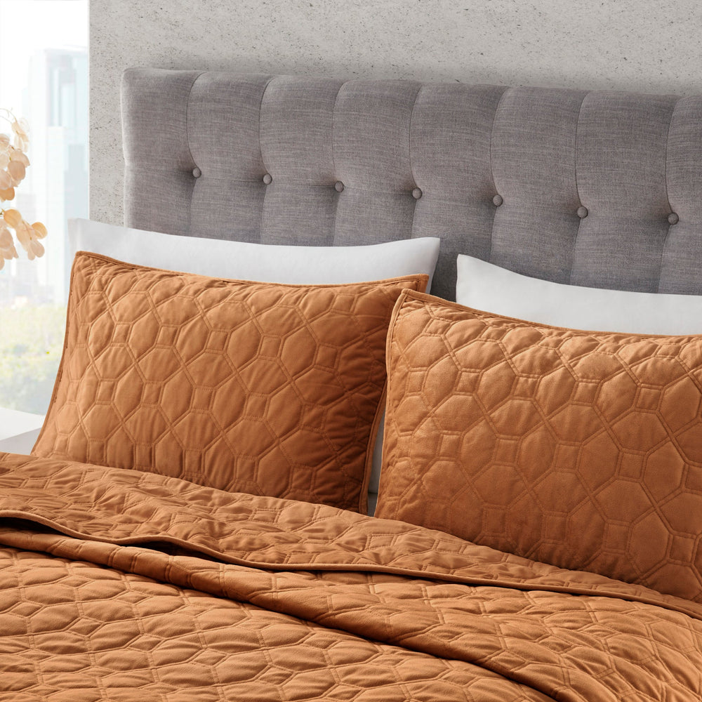 3 Piece Velvet Quilt Set Rust King/Cal King Media 5