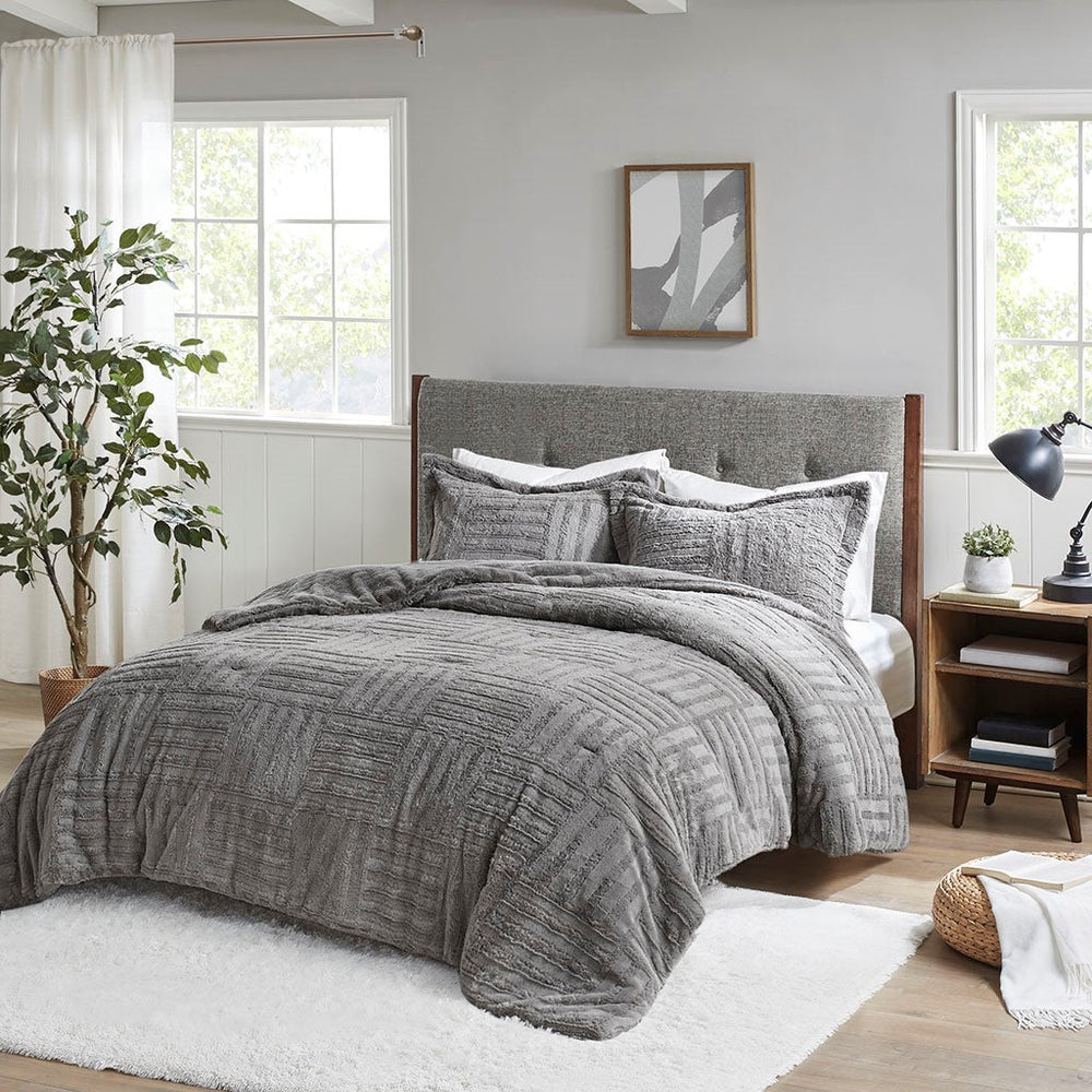 King/Cal King Fur Down Alternative Comforter Mini Set Media 1