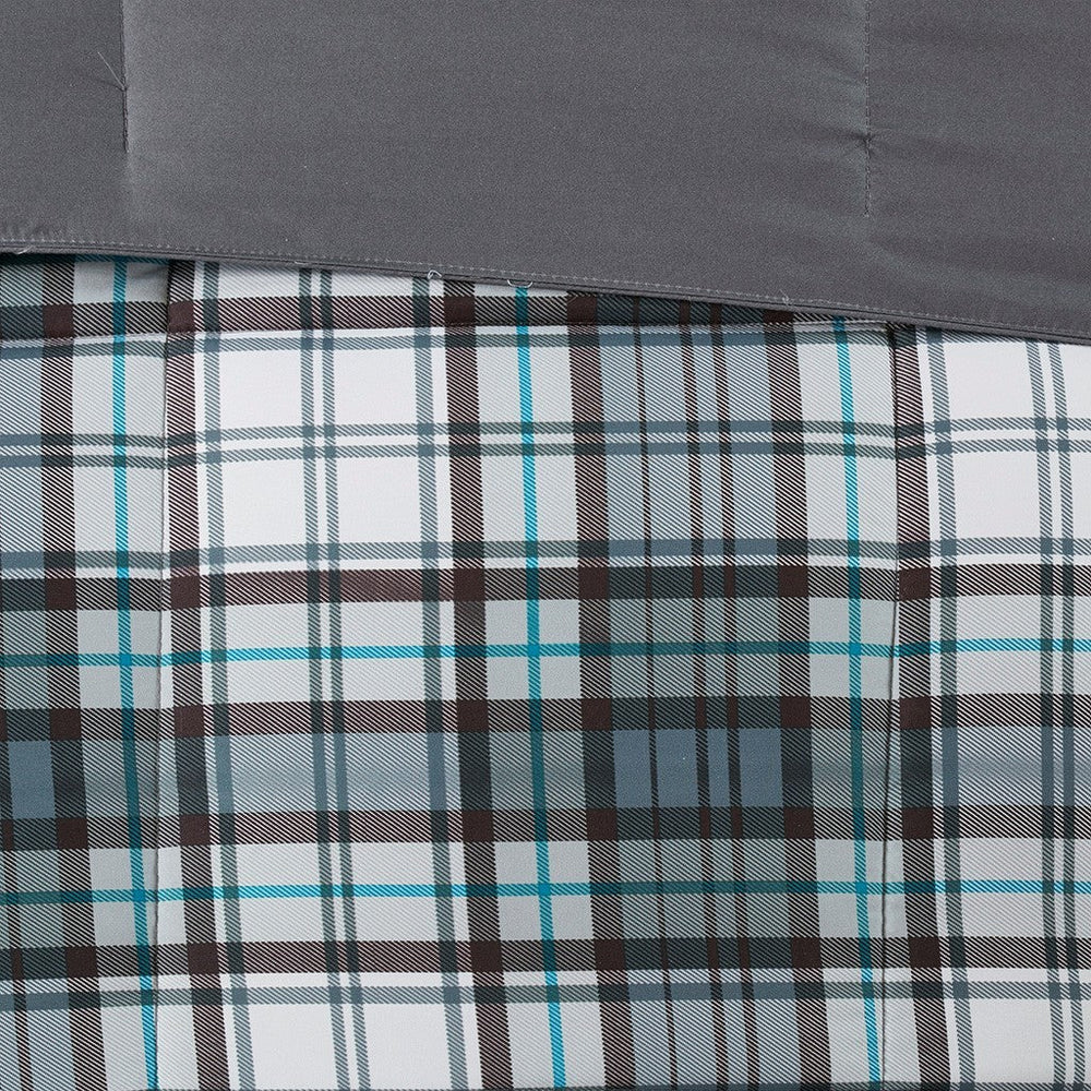 Twin/Twin XL 3M Scotchgard Down Alternative All Season Comforter Set Media 3