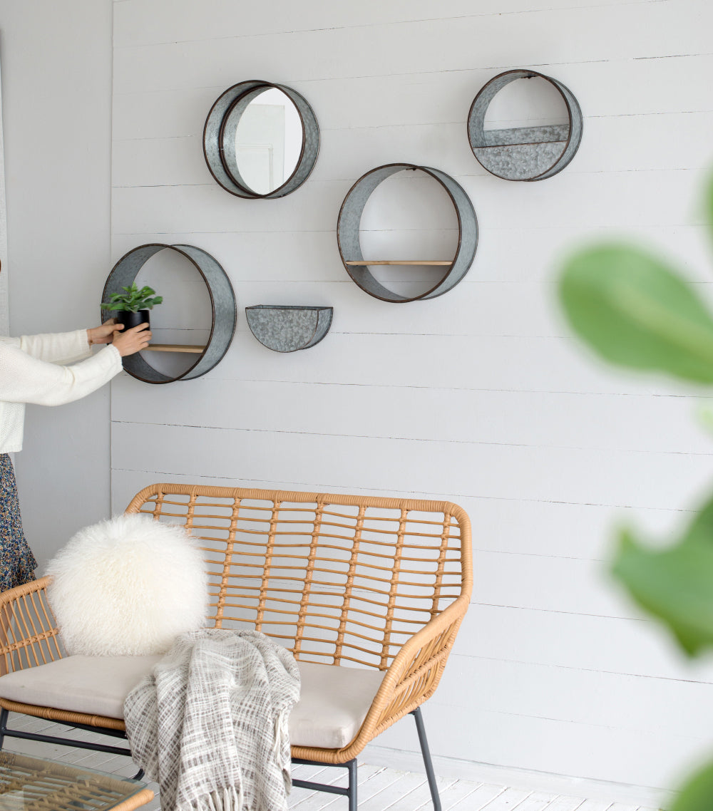 Farmhouse Round Metal Wall Planter, 5 Piece Media 10