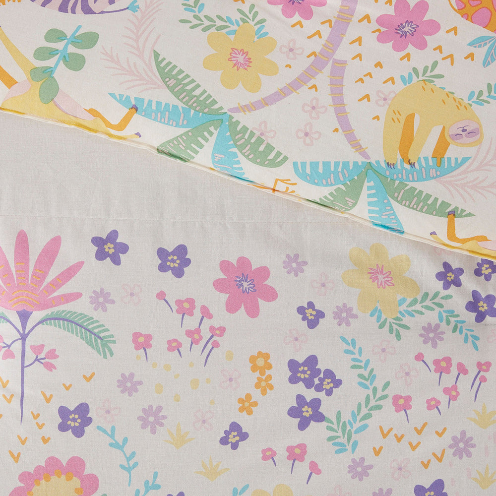 Twin Floral Reversible Cotton Duvet Cover Set with Throw Pillow Media 13