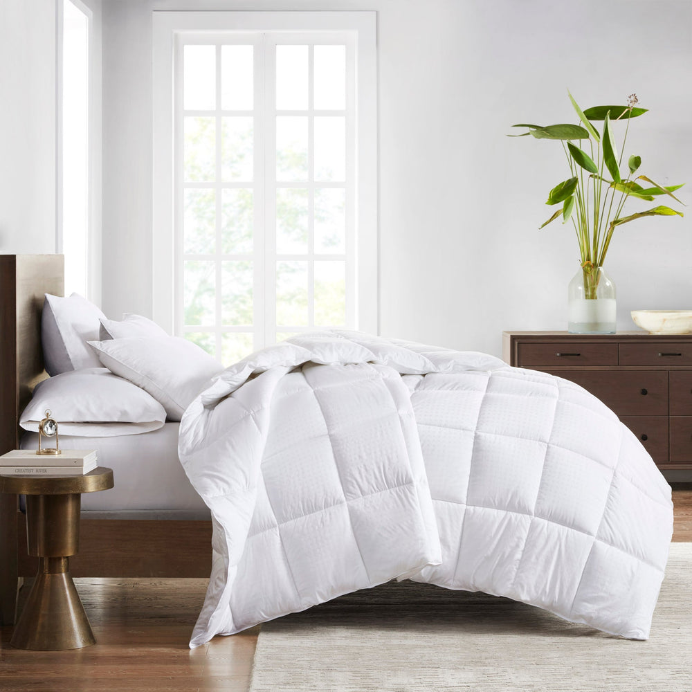Full/Queen Dobby Cotton Down Alternative Comforter Media 5