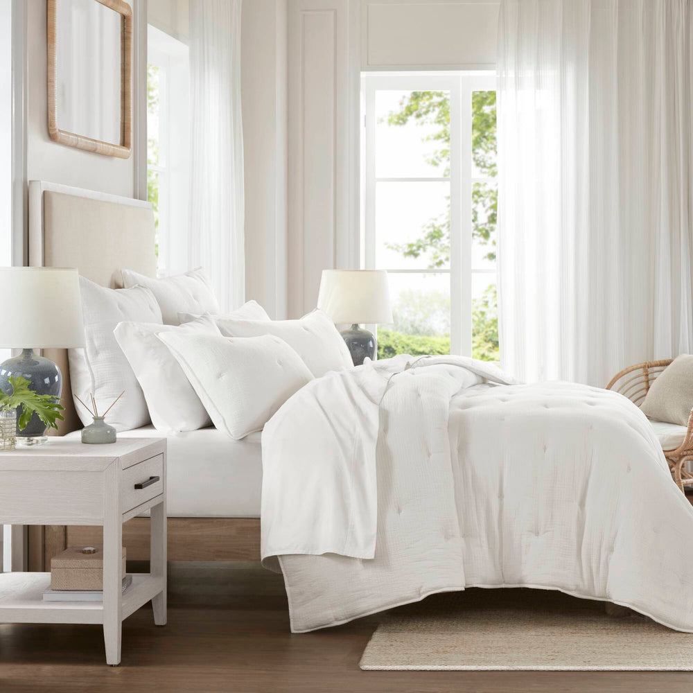 3-Piece Full/Queen Cotton  Embroidered Quilt Set,White Media 24