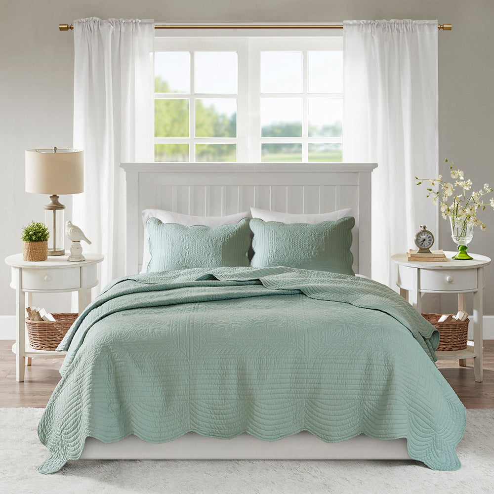 3 Piece Reversible Scalloped Edge Quilt Set Seafoam Full/Queen Media 3
