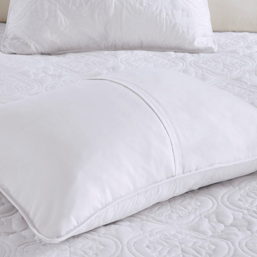3 Piece Reversible Bedspread Set White Full/Queen Media 3