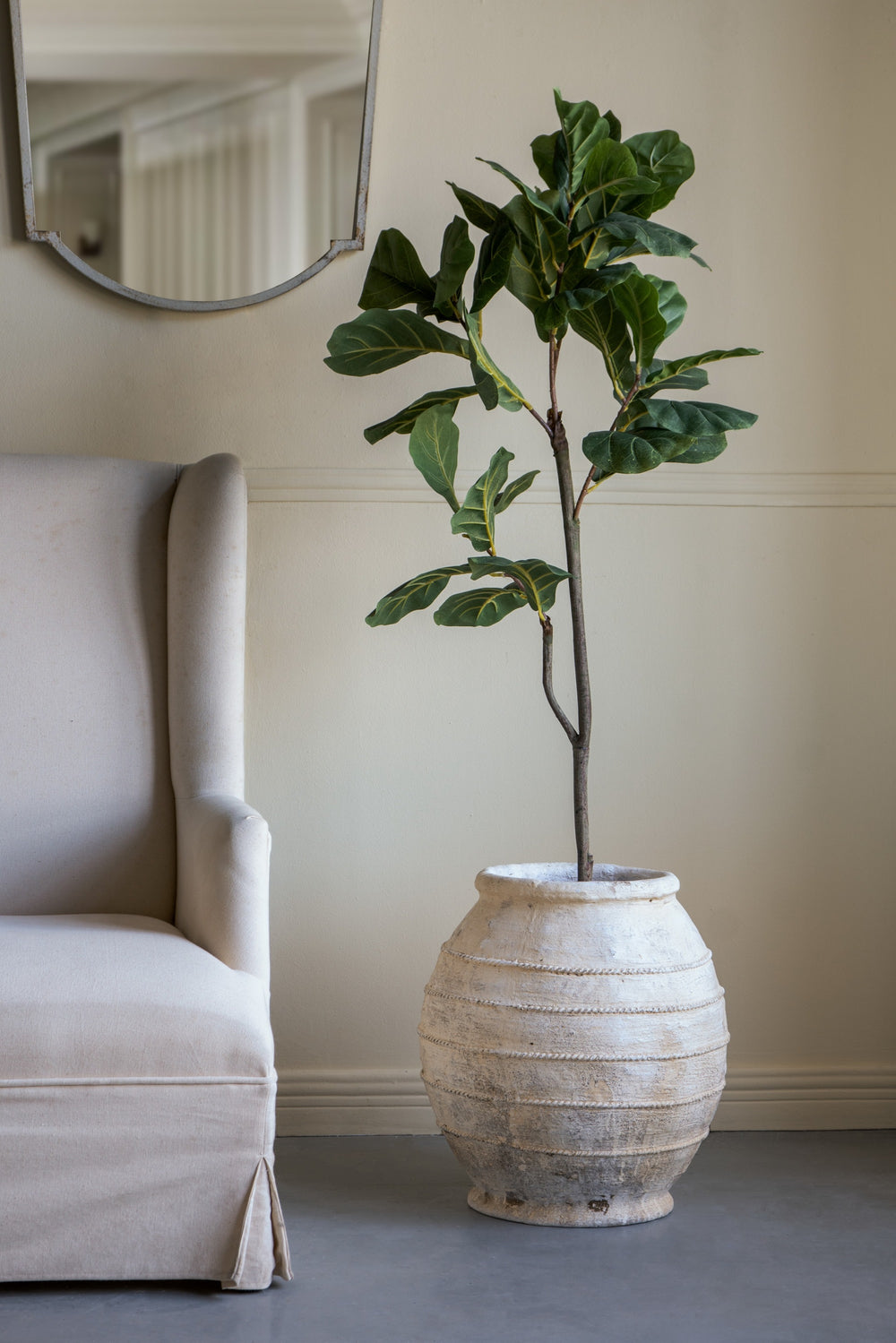 17.5x17.5x18.5' Round Magnesium Flower Pot with Weathered White Finish and Ridged Texture Media 7