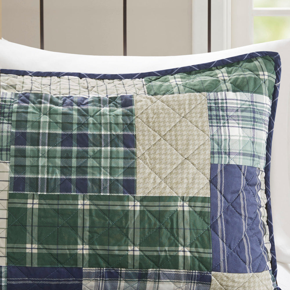 3 Piece Reversible Printed Quilt Set Green / Navy Full/Queen Media 16