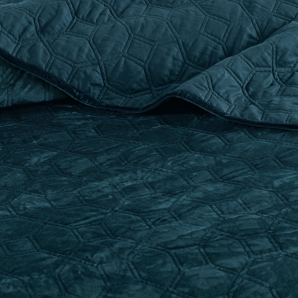 3 Piece Velvet Quilt Set Teal King/Cal King Media 2