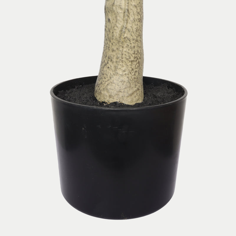 5FT Realistic Artificial Eucalyptus Tree in Black Plastic Pot with Lush Green Fabric Leaves, Indoor Potted Faux Plant for Home Office Decor