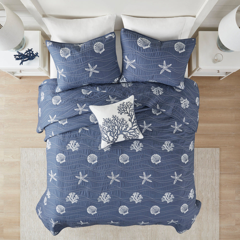 4 Piece Cotton Reversible Embroidered Quilt Set with Throw Pillow Navy King/Cal King Media 2