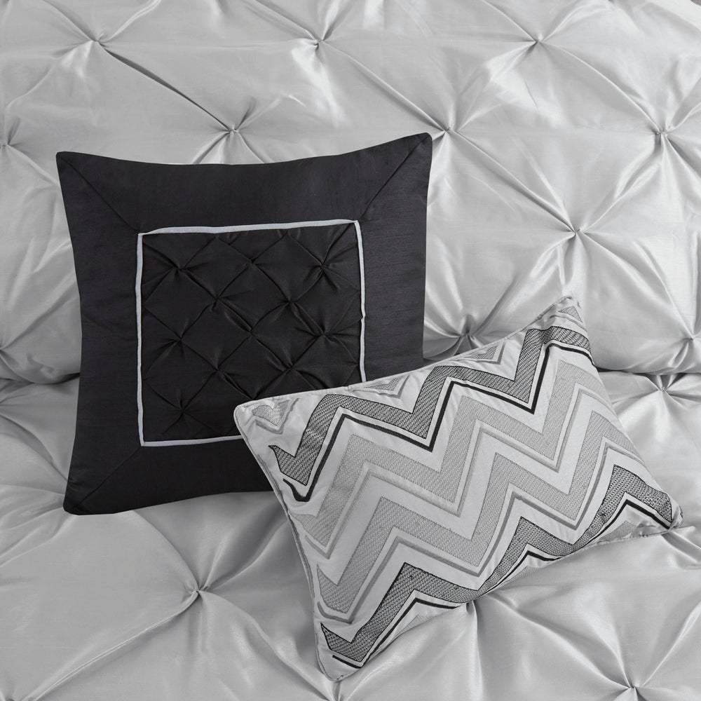 7-Piece Full 100% Polyester Pieced Pleated Tufted Comforter Set Media 5