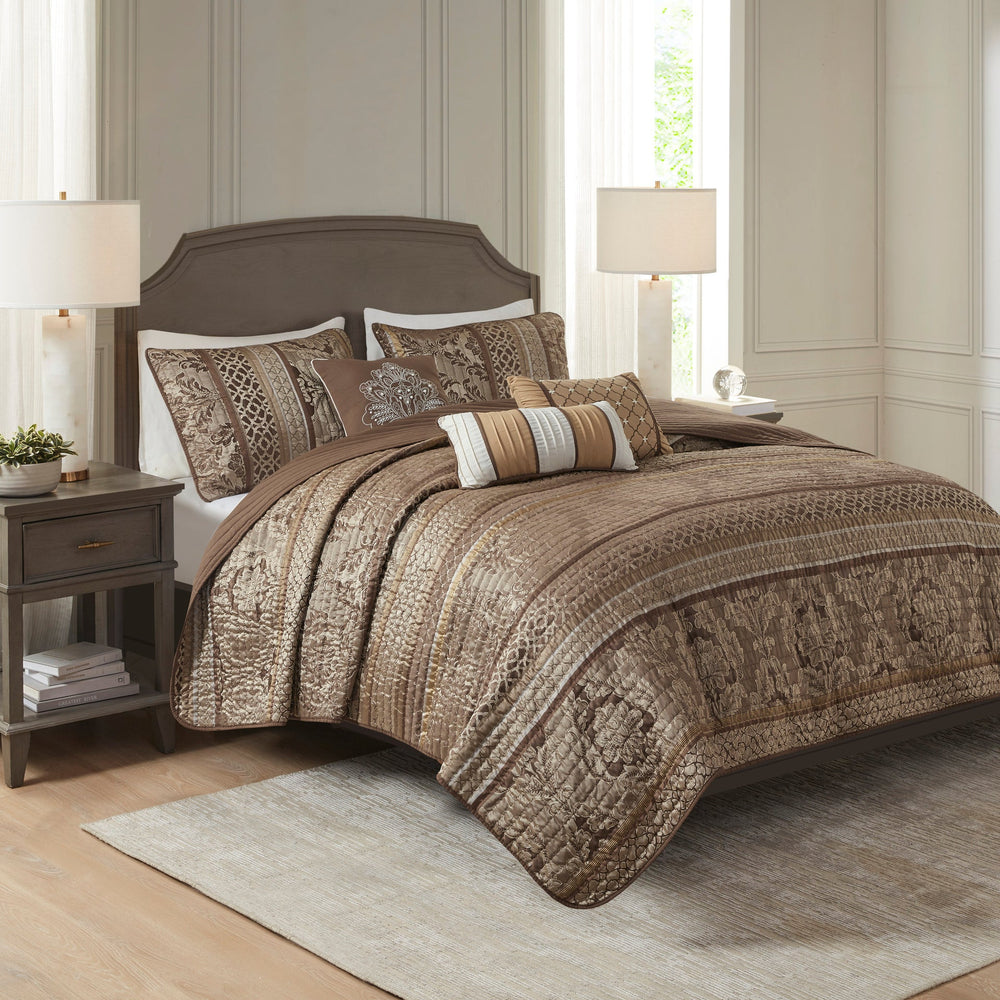 6 Piece Jacquard Quilt Set with Throw Pillows Brown/Gold King/Cal King Media 1