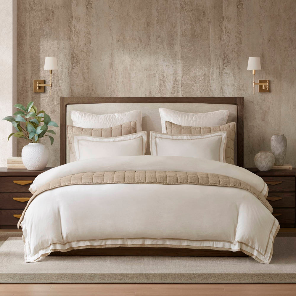 3 Pieces King/Cal King Duvet Cover Set,White+Beige Media 1