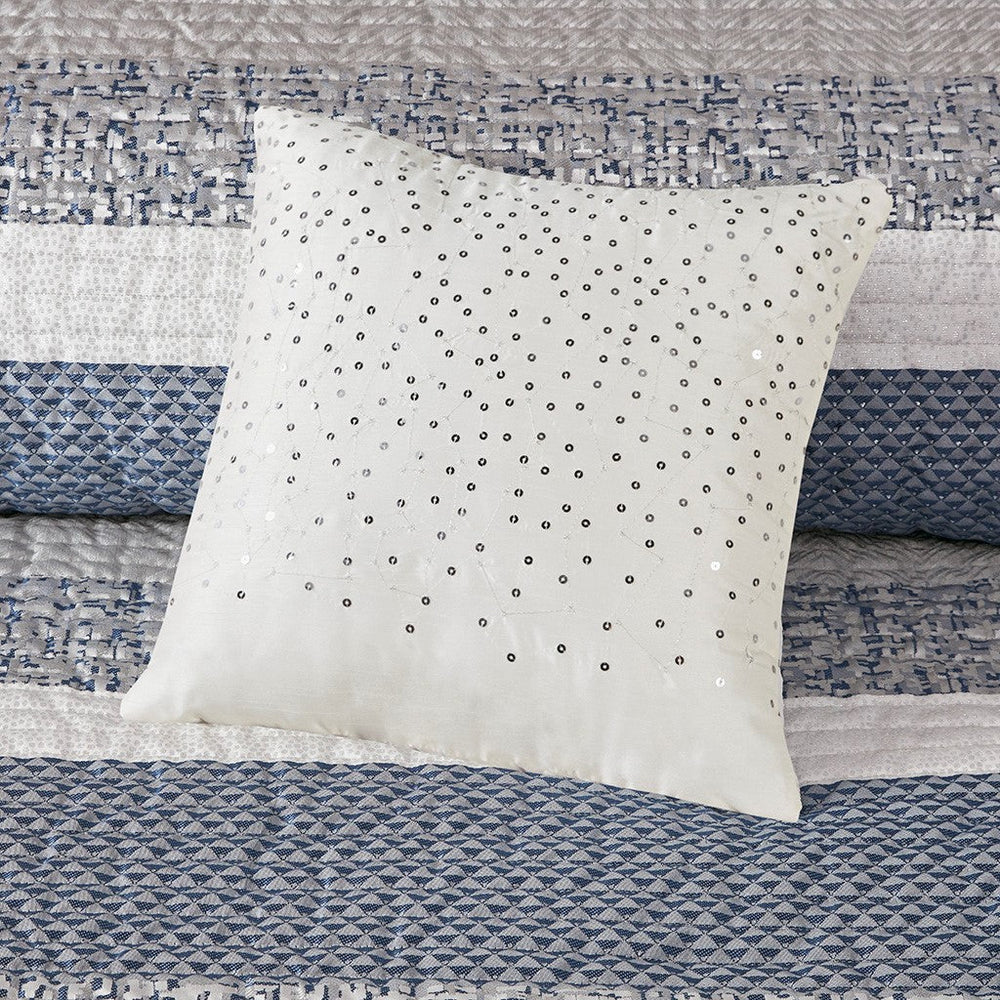 6 Piece Reversible Jacquard Quilt Set with Throw Pillows Navy King/Cal King Media 8